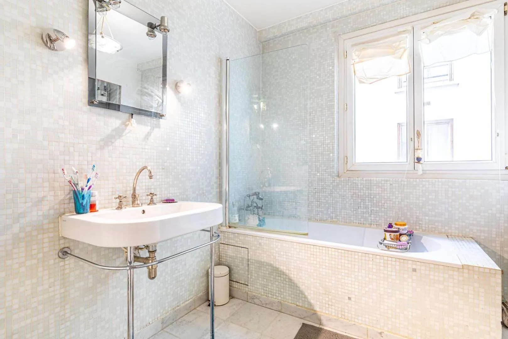 Guestready - Parisian Getaway In The 10Th Arr. Apartment 0*, Paris
